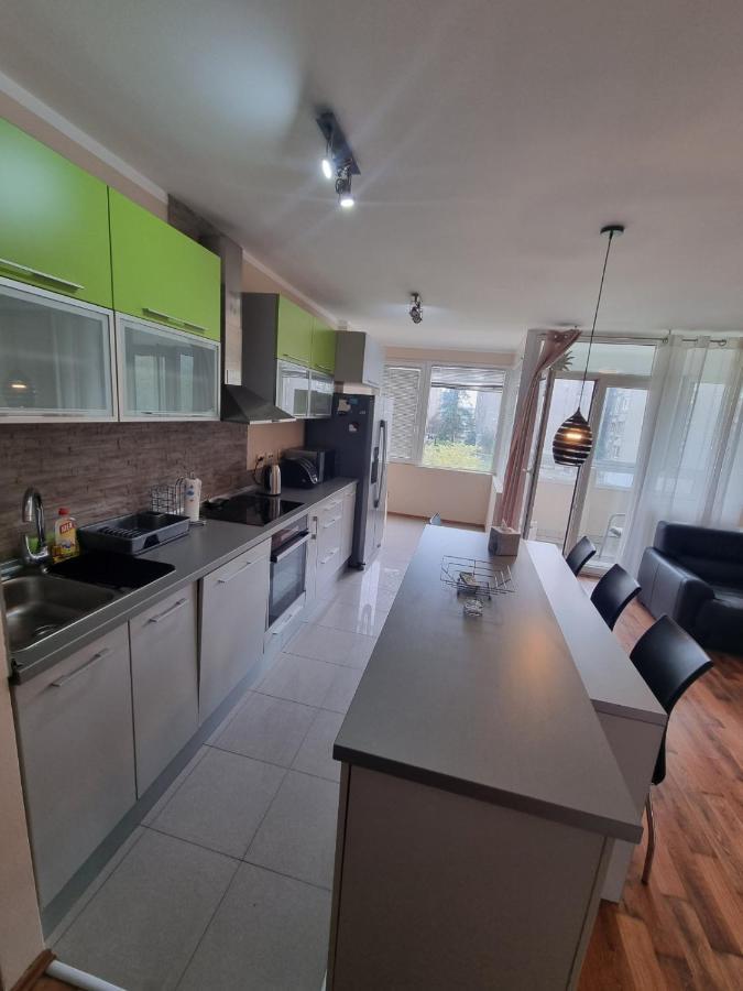 Hawaii- 2 Bdr, Arena, Sava Centar, Free Parking Daire Belgrad Dış mekan fotoğraf