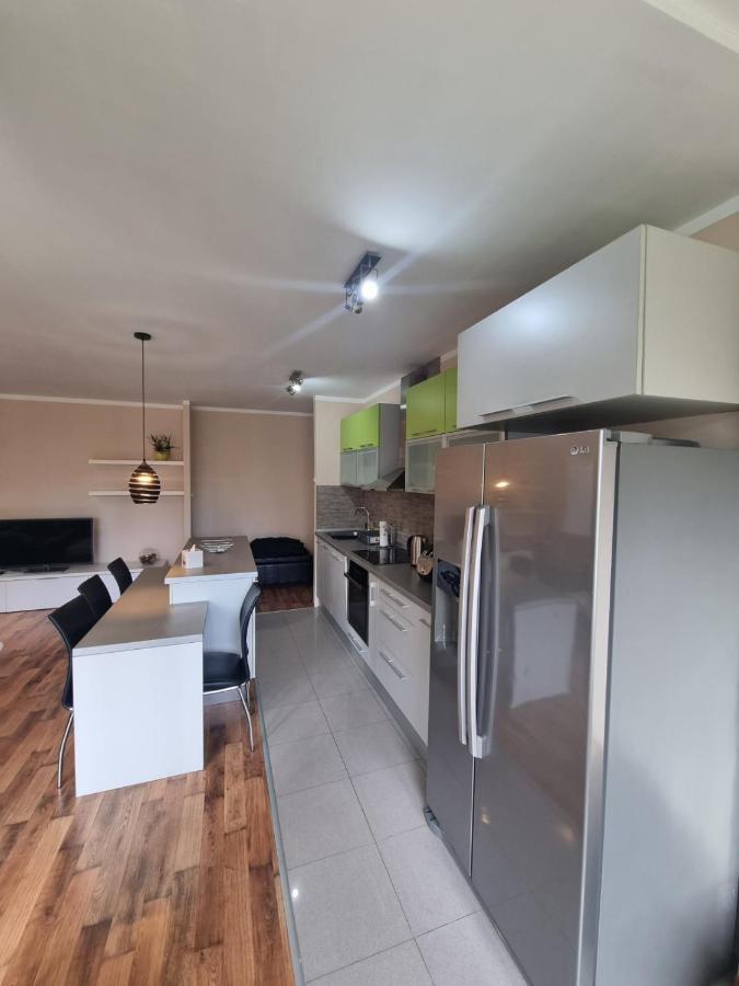Hawaii- 2 Bdr, Arena, Sava Centar, Free Parking Daire Belgrad Dış mekan fotoğraf